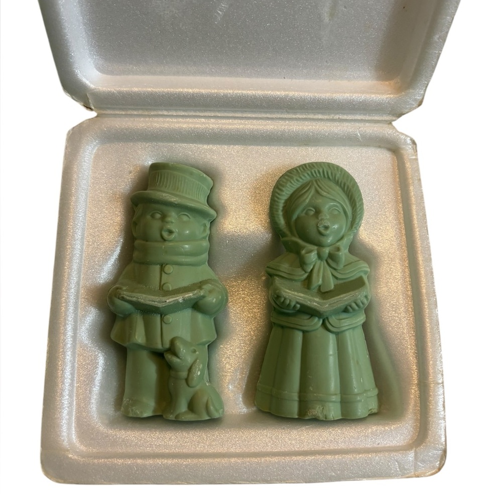 AVON | Christmas Carollers hostess soaps vintage